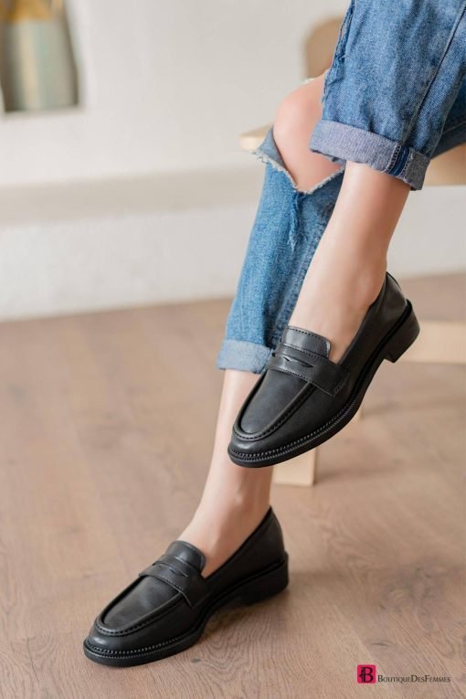 Black Everyday Basic Loafer Shoes - Boutique Des Femmes