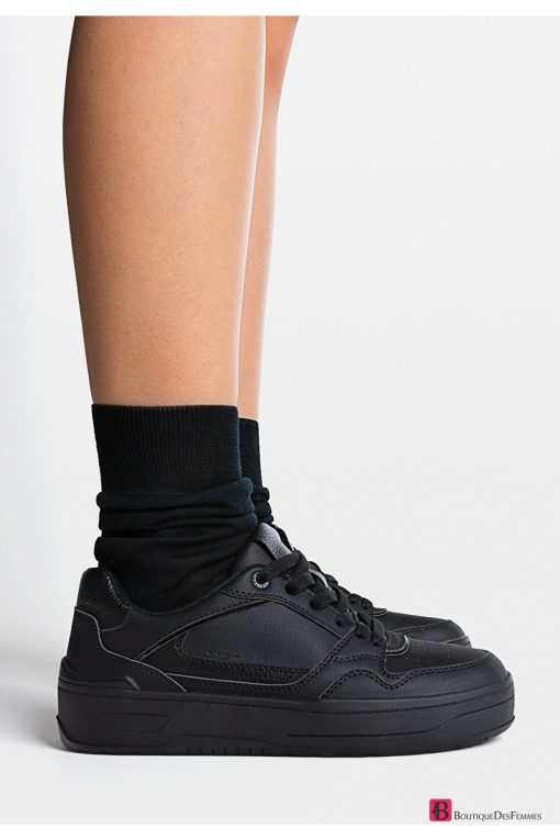 Stradivarius Black Sporty Sneakers - Boutique Des Femmes