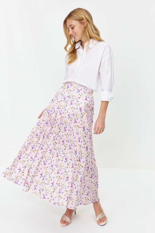 Powder Waist Woven Skirt